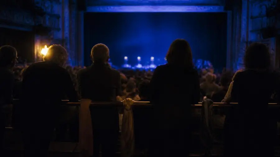 La entrada de pie es la mejor ganga de la cultura
